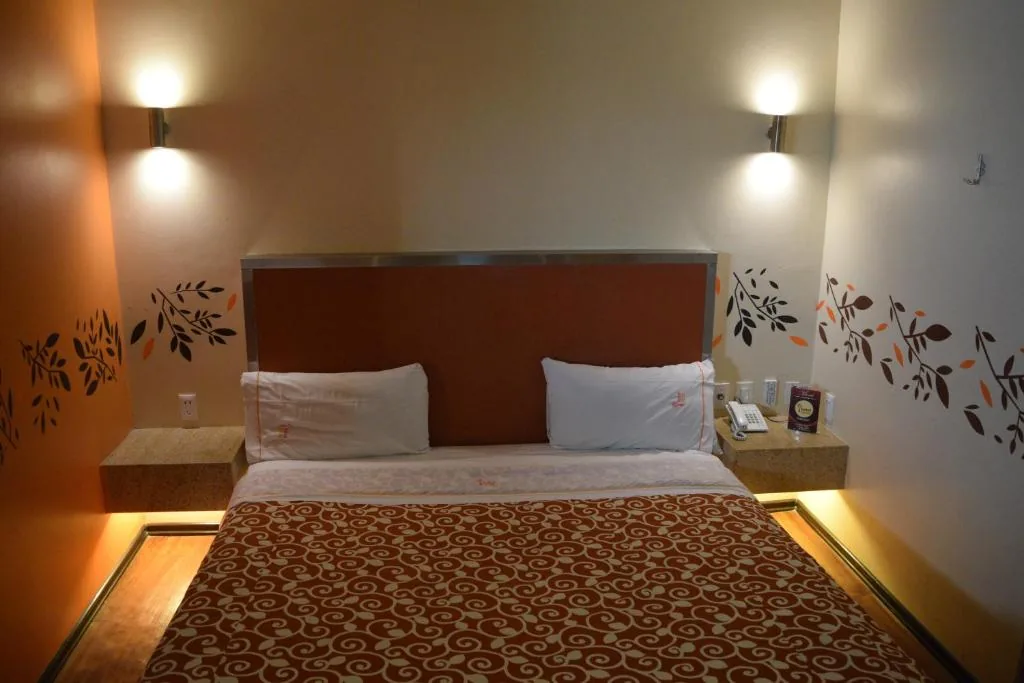 Habitación Estándar - Cama extragrande — Hotel Tacuba